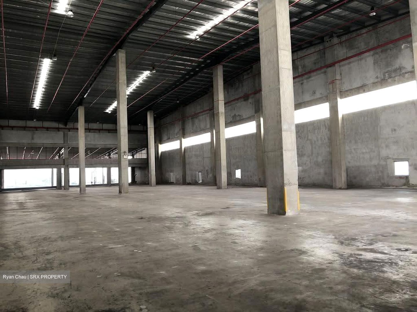 Pandan Loop (D5), Warehouse #637313961